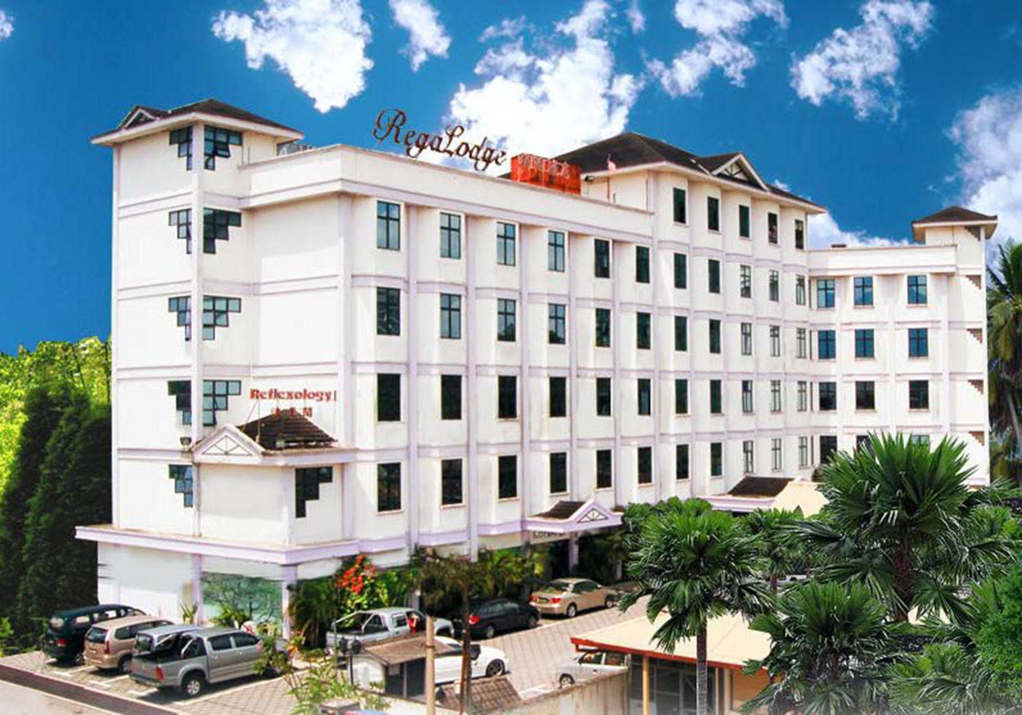 Regalodge Hotel Ipoh Exterior photo